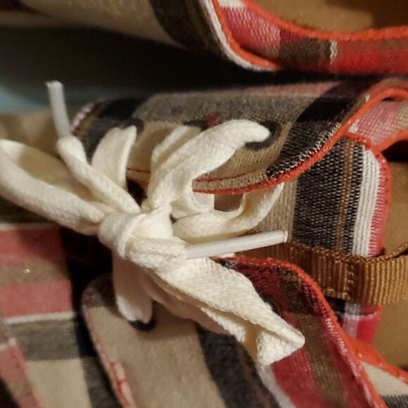 TOMS  PLAID  SHOES  7W - Picture 6 of 6